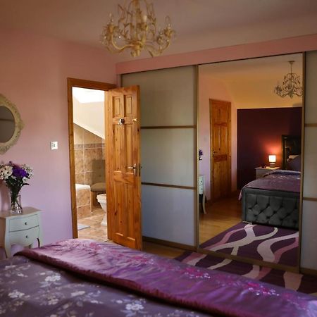 Seascape On The Edge Of Town: 4 Beds All Ensuite. Belmullet Eksteriør bilde
