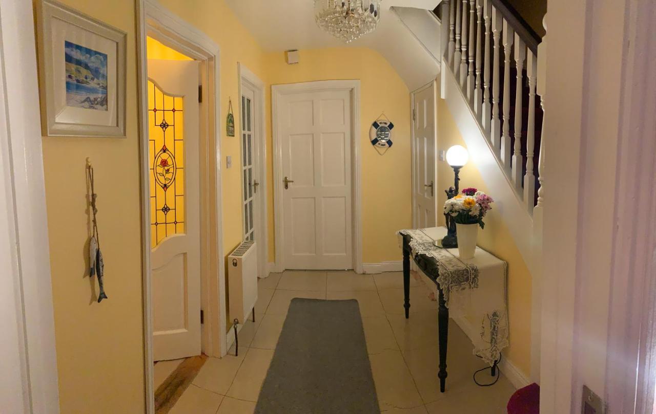 Seascape On The Edge Of Town: 4 Beds All Ensuite. Belmullet Eksteriør bilde