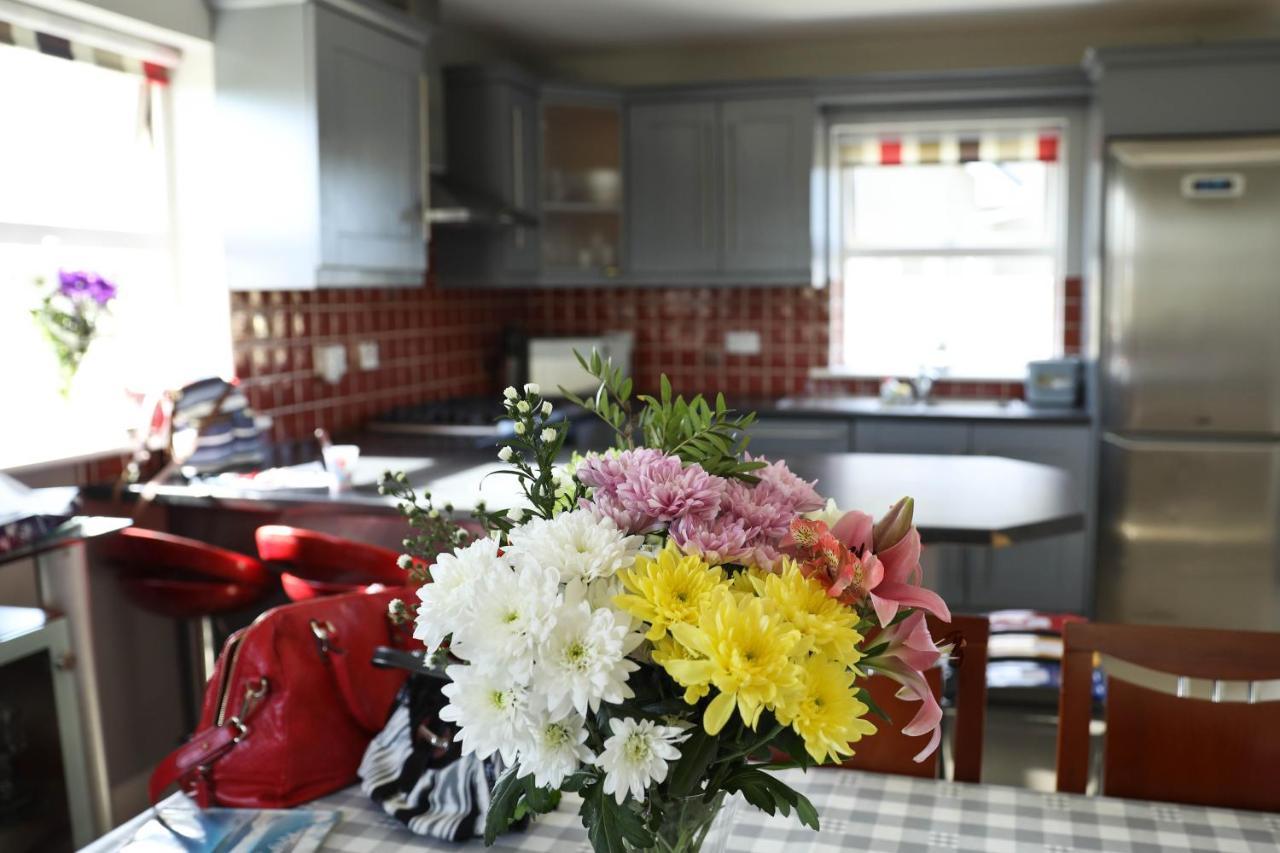 Seascape On The Edge Of Town: 4 Beds All Ensuite. Belmullet Eksteriør bilde