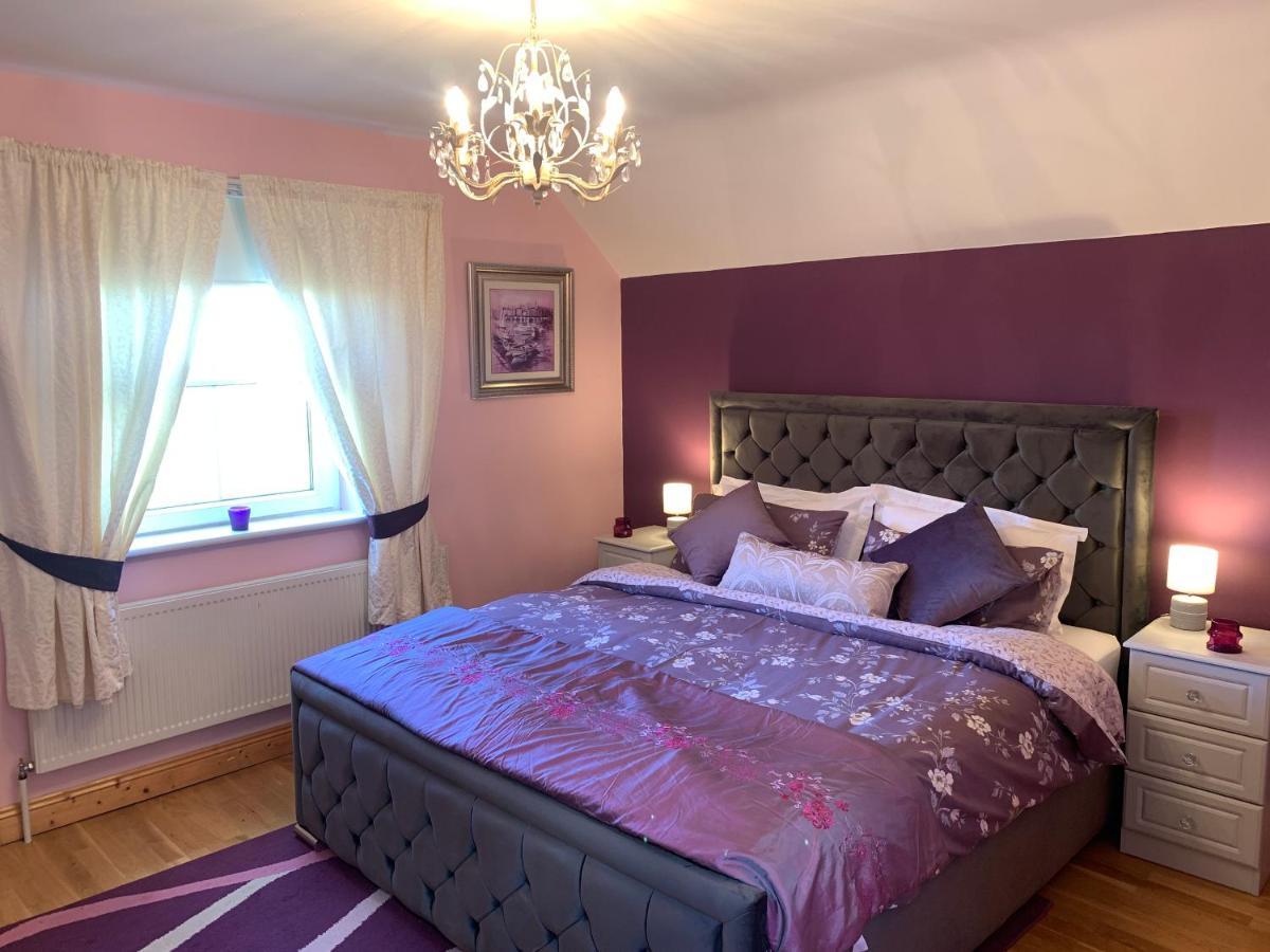 Seascape On The Edge Of Town: 4 Beds All Ensuite. Belmullet Eksteriør bilde