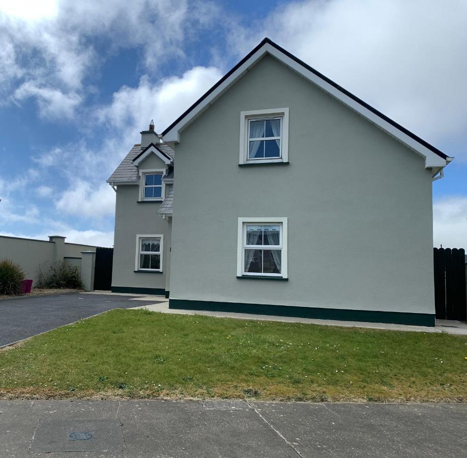 Seascape On The Edge Of Town: 4 Beds All Ensuite. Belmullet Eksteriør bilde