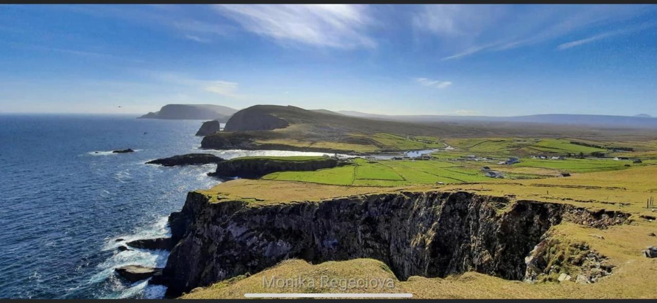 Seascape On The Edge Of Town: 4 Beds All Ensuite. Belmullet Eksteriør bilde